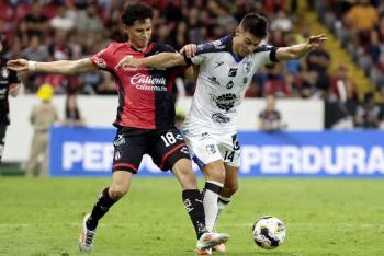 Quer&eacute;taro arranca dram&aacute;tico empate al Atlas y suma su primer punto en el Apertura mexicano