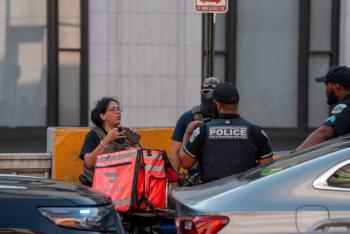 Agentes de ICE detienen a influencer latina en redada antimigrante en los &Aacute;ngeles