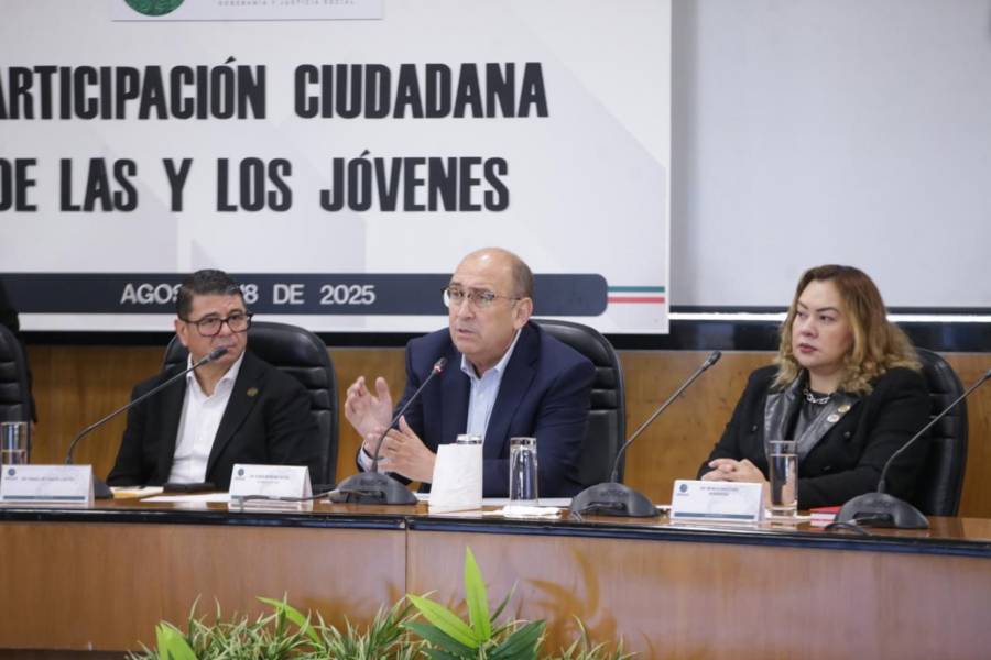 Rubén Moreira advierte sobre crisis real de abasto de gasolina y deuda de Pemex