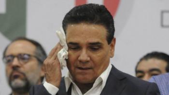 Silvano Aureoles no se presenta a audiencia por desv&iacute;o de m&aacute;s de 3 mil millones de pesos