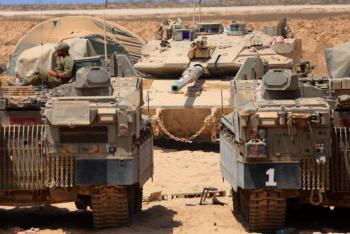 El ej&eacute;rcito israel&iacute; intensifica su ofensiva en Ciudad de Gaza
