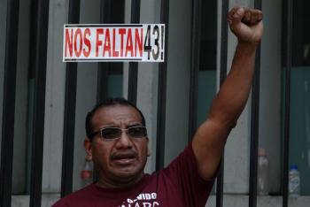 Vidulfo Rosales renuncia como abogado del caso Ayotzinapa