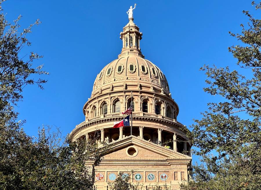 Texas adota mapa eleitoral para preservar la mayor parte legislativa de Trump