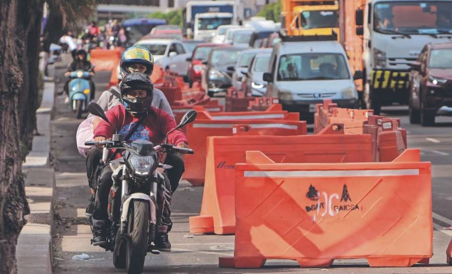 Desorden y quejas por construcción de ciclovía La Gran Tenochtitlan en Calzada de Tlalpan