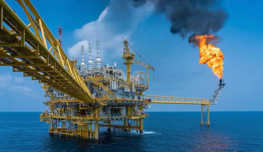 Precios del petr&oacute;leo se mantienen estables ante tensiones en Ucrania y riesgo de sobreoferta