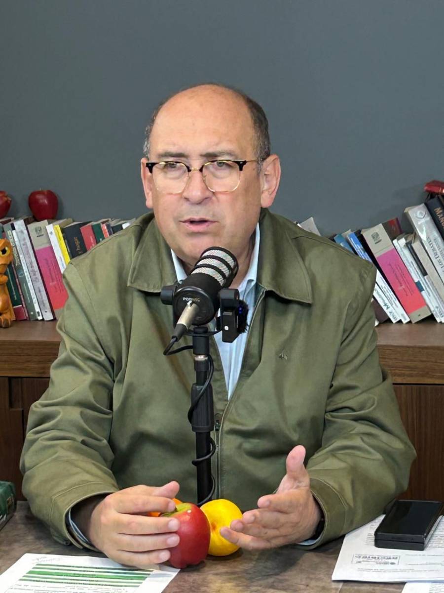 Moreira acusa a Morena de manipular cifras de inversión y pobreza