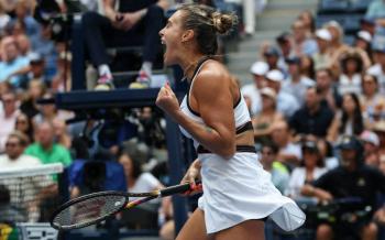 Sabalenka, Raducanu y Eala sonr&iacute;e en el US Open antes de Djokovic