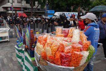 Ambulantaje desbordado en el Centro Hist&oacute;rico genera caos y competencia desleal