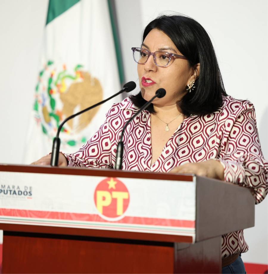 Diputada Aracely Cruz presenta denuncia ante la FGR por violencia digital contra mujeres indígenas