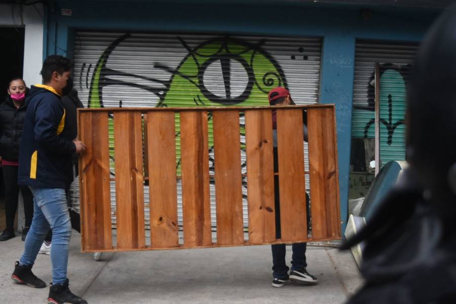 Desalojan a 22 familias de un edificio en la Roma Norte