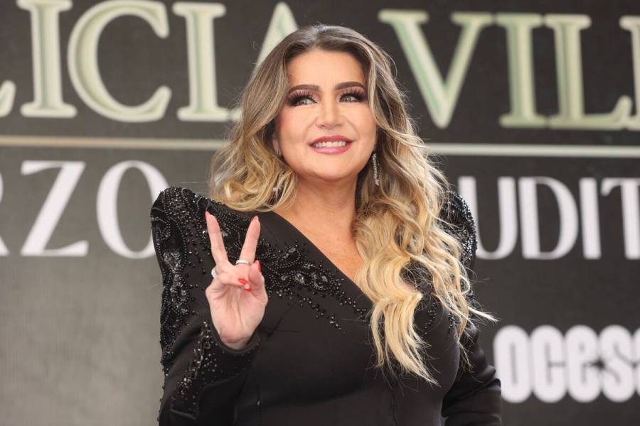 Alicia Villarreal anuncia romance con tiktoker