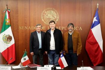 Fern&aacute;ndez Noro&ntilde;a recibe al presidente del Partido Comunista de Chile