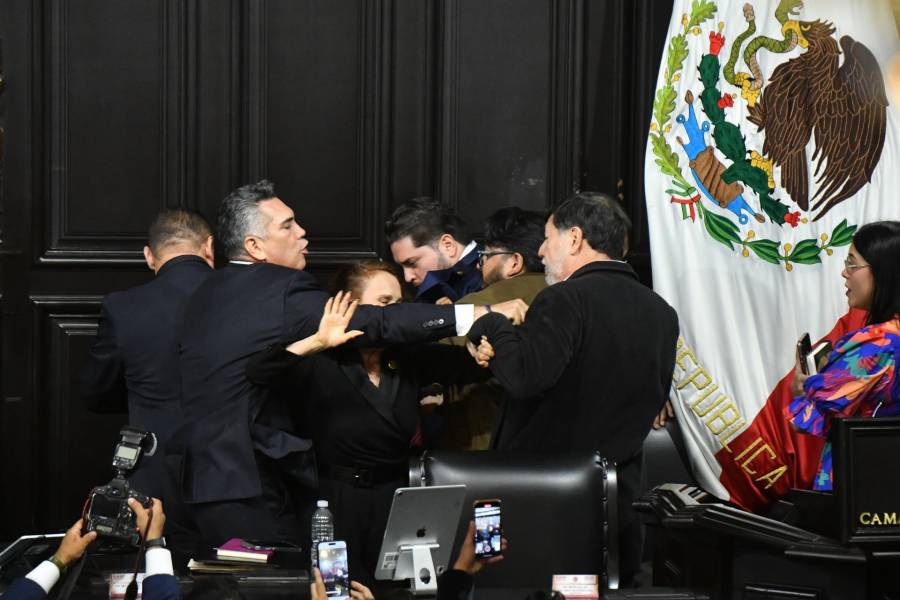 Sheinbaum condena agresión de ‘Alito’ Moreno a Fernández Noroña y tacha al PRIAN de hipócrita