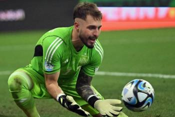 El Villarreal refuerza su porter&iacute;a con el fichaje de Arnau Tenas