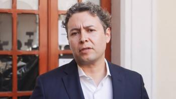 Se desmaya Rodolfo Zepeda Memije, aspirante a la rector&iacute;a de la BUAP, tras ser se&ntilde;alado de presentar documentos falsos en su candidatura