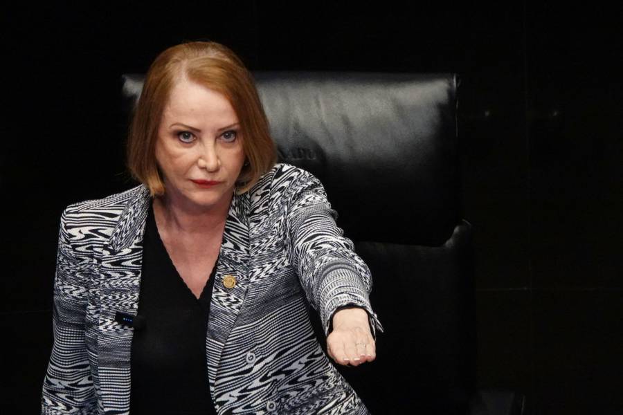 Laura Itzel Castillo rinde protesta como presidenta de la Mesa Directiva del Senado