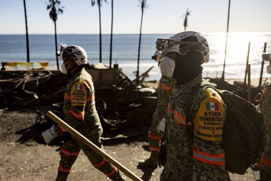 ICE deporta a dos bomberos mexicanos que combatían incendios en Washington