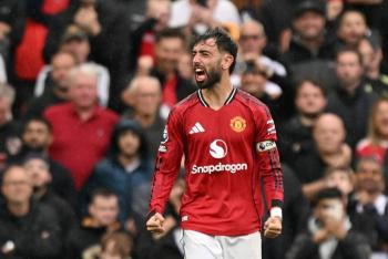 Bruno Fernandes da ox&iacute;geno al United; Tottenham frena el 'efecto Frank'