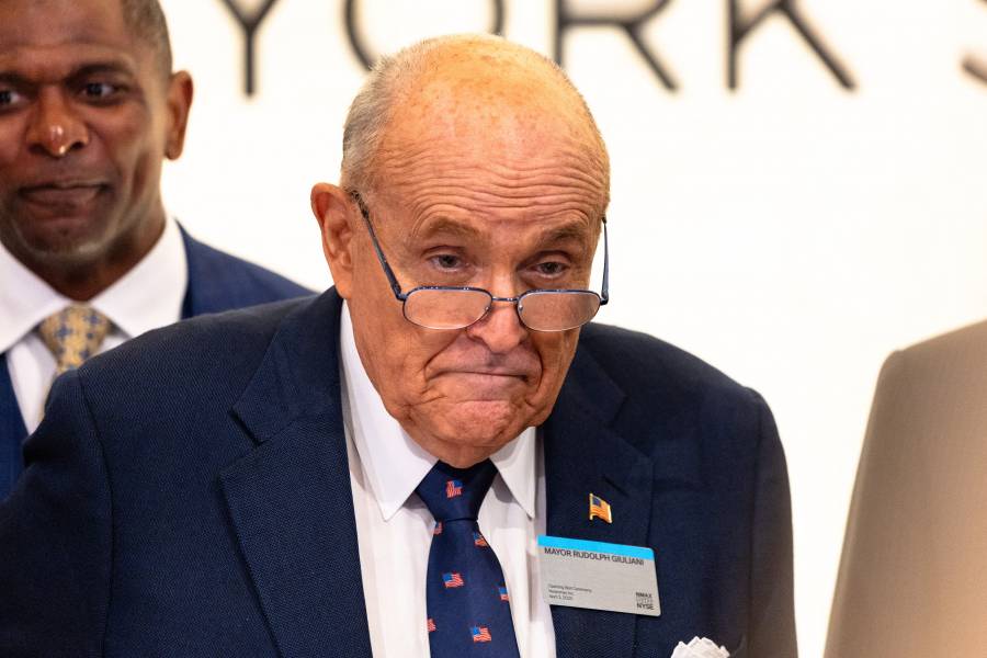 Rudy Giuliani resulta herido en accidente automovil&iacute;stico en Nueva Hampshire