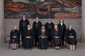 SCJN presenta por primera vez fotograf&iacute;a oficial de pleno con nueve ministros electos por voto popular