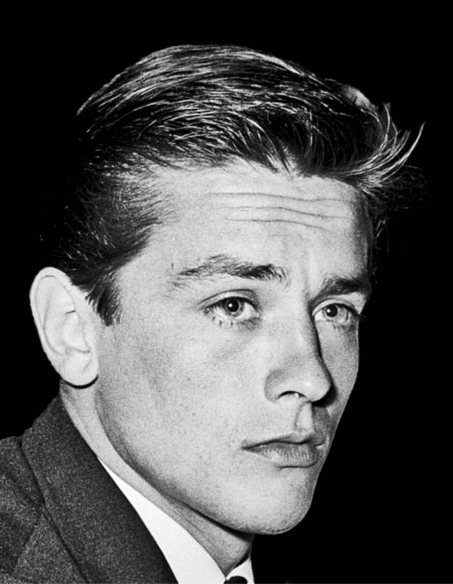 Un hijo de Alain Delon busca anular el testamento de su padre