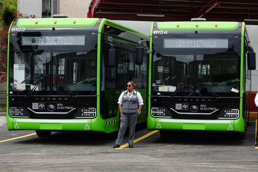 CDMX lanza proyecto “Centrobús” con 11 unidades eléctricas para recorrer el Centro Histórico
