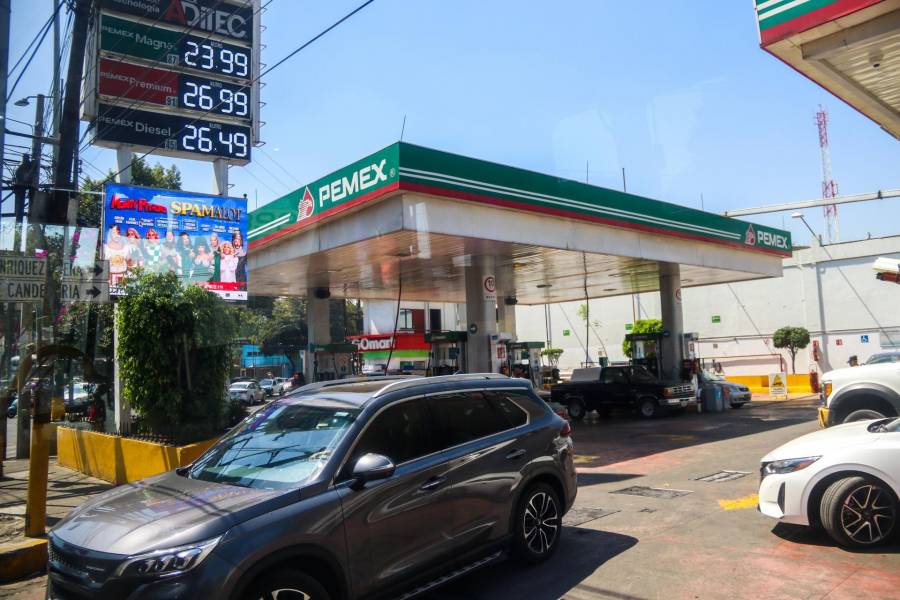 Sener destaca acuerdo para estabilizar precio de la gasolina y evitar incertidumbre en hogares