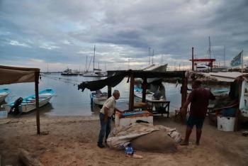 Hurac&aacute;n “Lorena” provoca suspensi&oacute;n de clases y cierre de puertos en Baja California Sur
