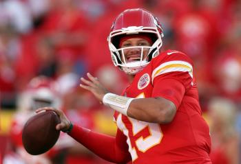 Los Chiefs de Mahomes y Kelce a la caza del reinado perdido en la NFL