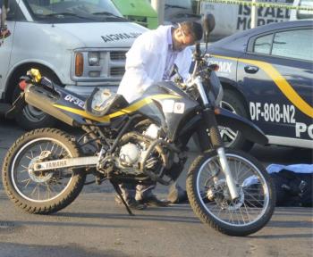 Polic&iacute;a Auxiliar fallece tras accidente en motocicleta en la colonia Escand&oacute;n