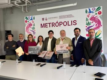 Alejandro Encinas recibe resultados de foros ciudadanos sobre gentrificaci&oacute;n en CDMX