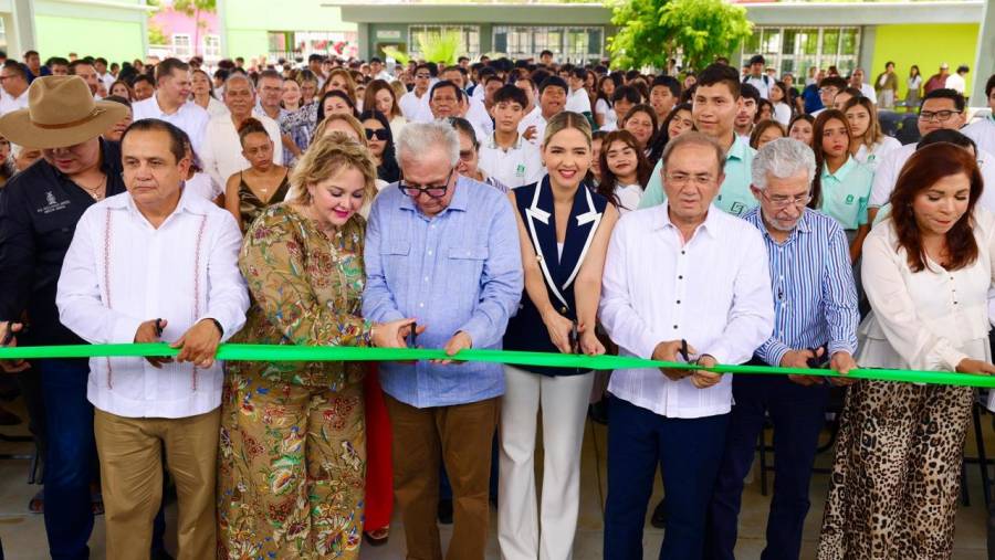 Rubén Rocha Moya inaugura nuevo edificio del COBAES 37 en Mazatlán con inversión de 18.6 mdp