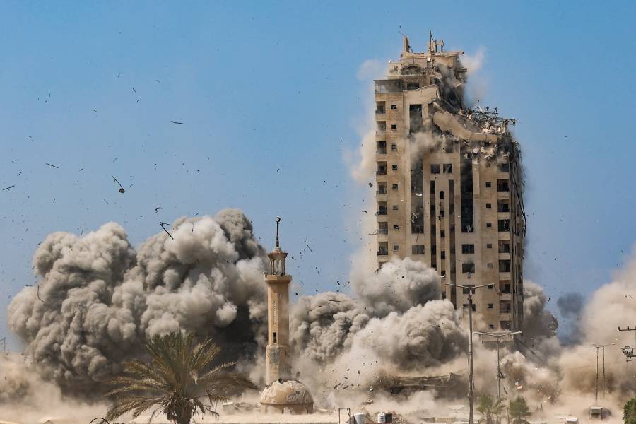 Israel bombardea un edificio en Ciudad de Gaza al cumplirse 700 días de guerra