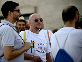 El Vaticano recibe el primer gran peregrinaje LGTBIQ + oficial en el marco del Jubileo