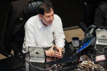 Fern&aacute;ndez Noro&ntilde;a descarta usar protecci&oacute;n personal tras conflicto con Alito Moreno