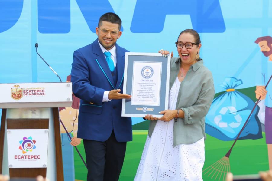 Ecatepec rompe Récord Guinness con más de 148 mil personas limpiando calles