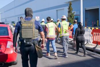 EEUU liberar&aacute; a surocoreanos detenidos en redada migratoria en f&aacute;brica de bater&iacute;as