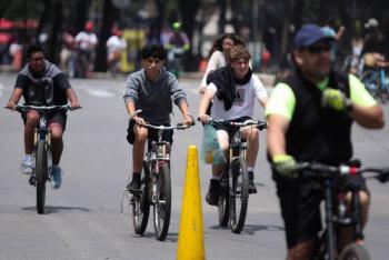 Ciclista es atropellado por unidad de RTP en Avenida Chapultepec; conductor fue remitido al Ministerio P&uacute;blico