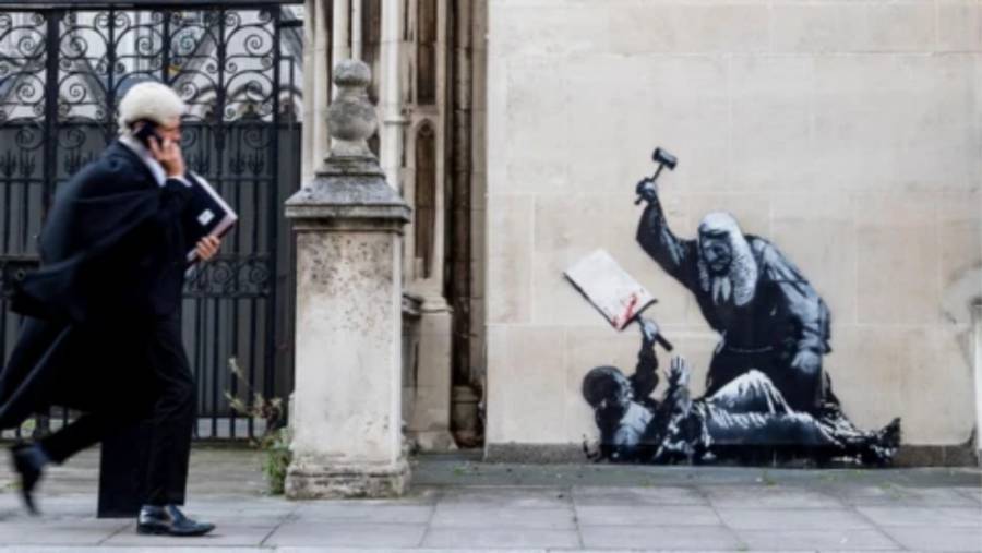 Una nueva obra de Banksy aparece en Londres tras detenciones de manifestantes propalestinos