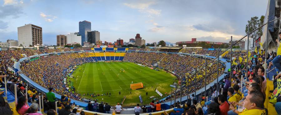 Sheinbaum llama a denunciar posibles actos de corrupci&oacute;n en alcald&iacute;a Benito Ju&aacute;rez por uso del Estadio Azul