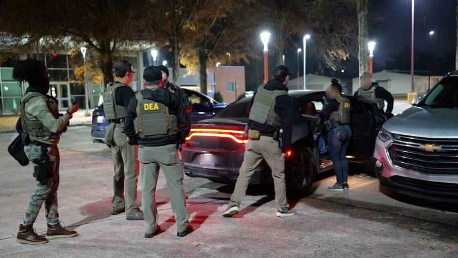 DEA desmantela red del Cártel de Sinaloa: 600 detenidos y 480 kilos de fentanilo asegurados