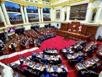 Congreso de Per&uacute; votar&aacute; moci&oacute;n para declarar persona non grata a Claudia Sheinbaum