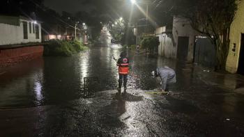 Alcald&iacute;a Tlalpan apoya a familia de v&iacute;ctima por lluvias y acuerda acciones preventivas con vecinos