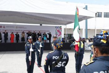 Clara Brugada celebra graduaci&oacute;n de 450 polic&iacute;as en la UNIPOL