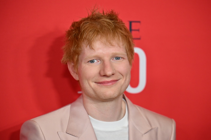 El cantante brit&aacute;nico Ed Sheeran saca su octavo &aacute;lbum