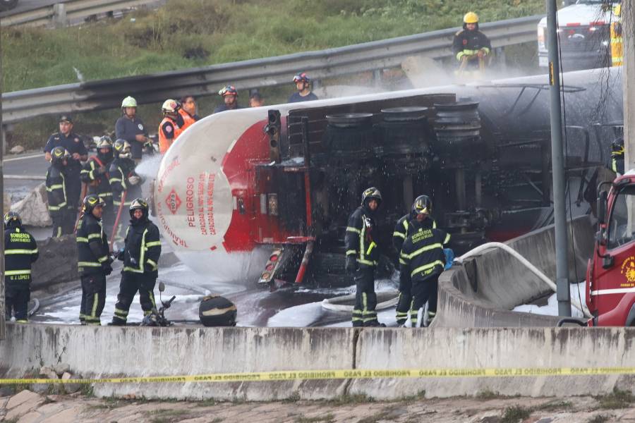 Reportan situación grave para 25 de los 62 pacientes hospitalizados tras explosión de pipa en Iztapalapa