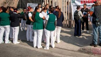 M&eacute;dicos residentes del Hospital de Alta Especialidad de Veracruz protestan por falta de insumos