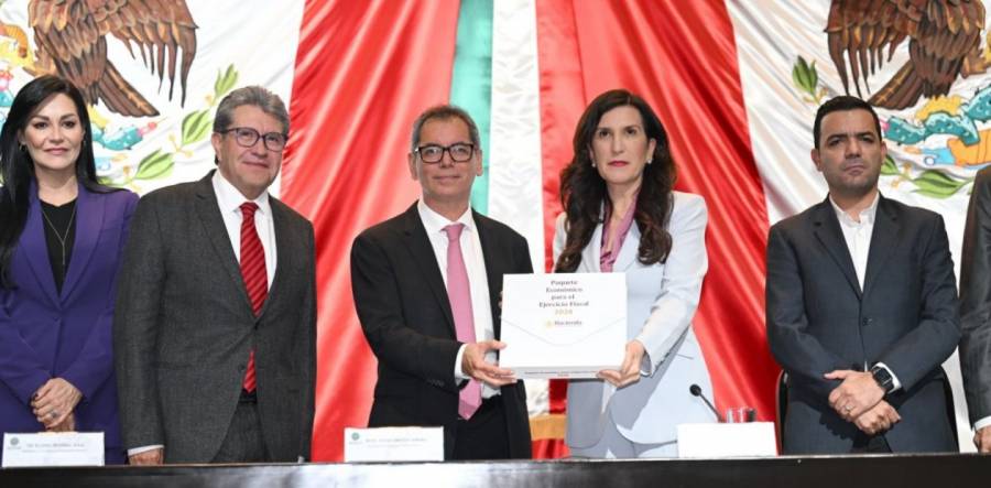 Diputados reciben Paquete Económico 2026 para su análisis