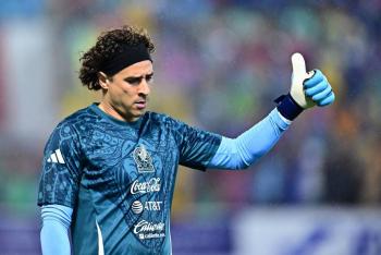 Guillermo Ochoa no fue convocado para su debut con AEL Limassol