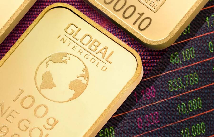 Oro sube tras expectativa de recortes de tasas en Estados Unidos